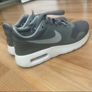 Nike Air Max Tavas